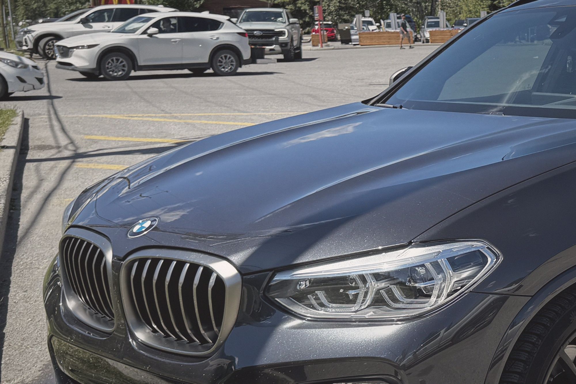 X4 M40i · Canmore
